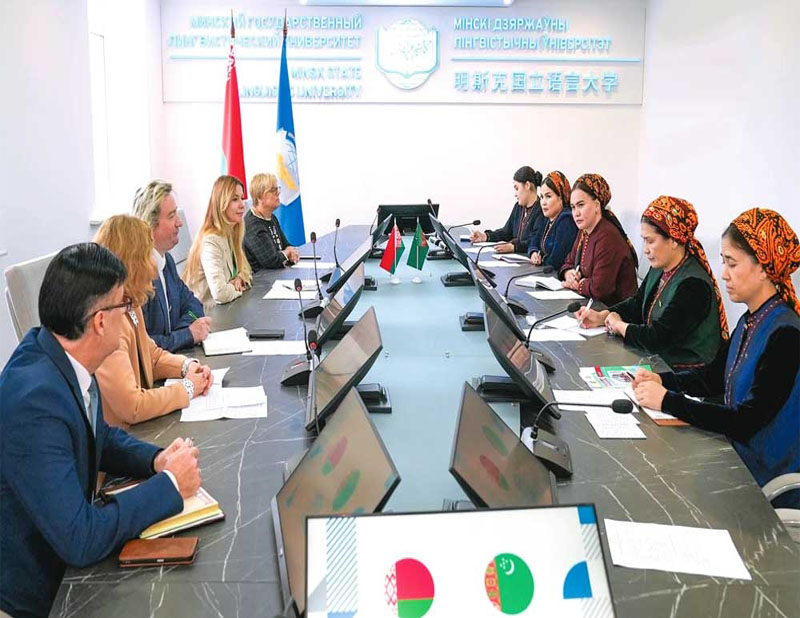 Türkmen wekiliýeti Belarus bilen ÝUNESKO-nyň çägindäki hyzmatdaşlygy ara alyp maslahatlaşdy