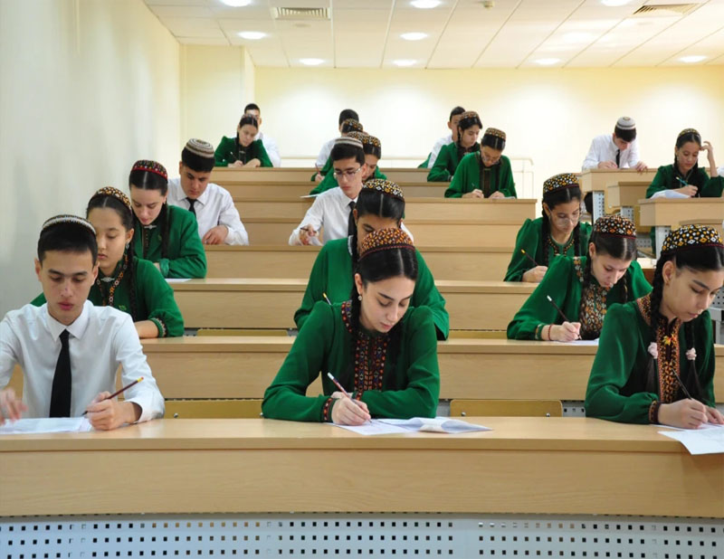 Mekdep okuwçylary üçin bäsleşik yglan edildi